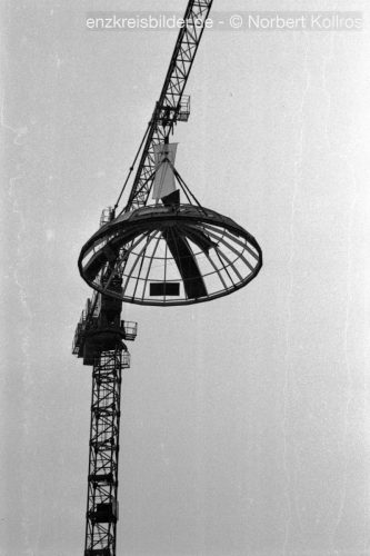 Transport und Baustelle Glaskuppel Rathaus Mühlacker