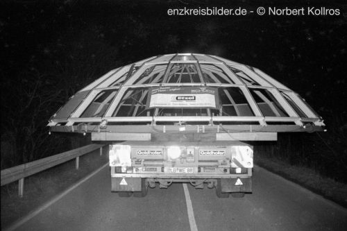 Transport und Baustelle Glaskuppel Rathaus Mühlacker