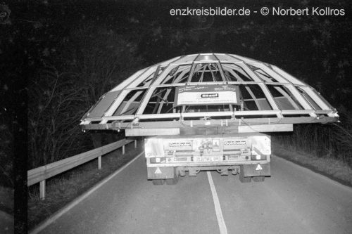 Transport und Baustelle Glaskuppel Rathaus Mühlacker