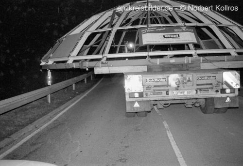 Transport und Baustelle Glaskuppel Rathaus Mühlacker